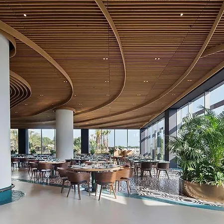 Voyage Golf And Hotell