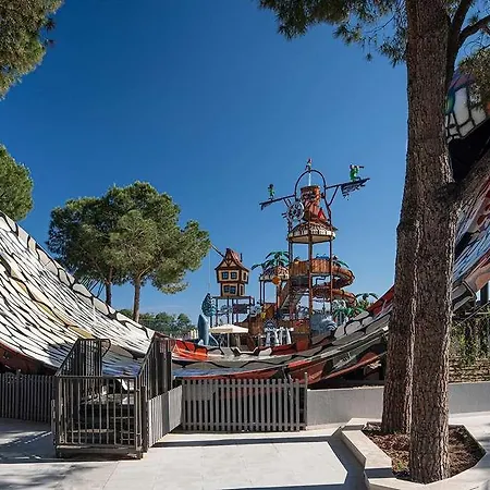 Hotell Voyage Golf And